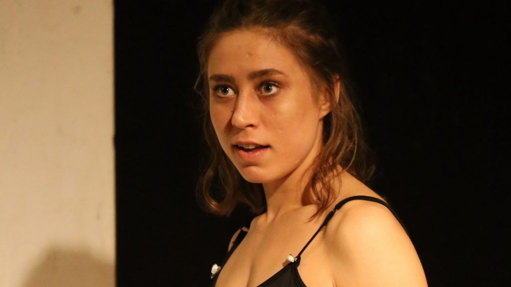 Marie Sophie Rautenberg: „Glanz!“ an der Brotfabrik Berlin